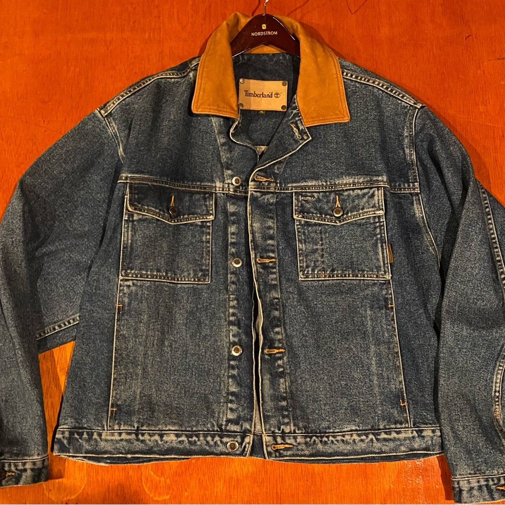 CLASSIC VINTAGE 1993 Timberland Blue Denim Jacket /Tan leather Collar SIZE XL